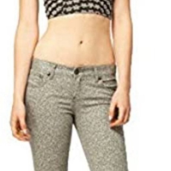 Free People Women’s Size 27 Skinny Jeans Ankle Zip Gray Lace Print Jeans… - Picture 8 of 10